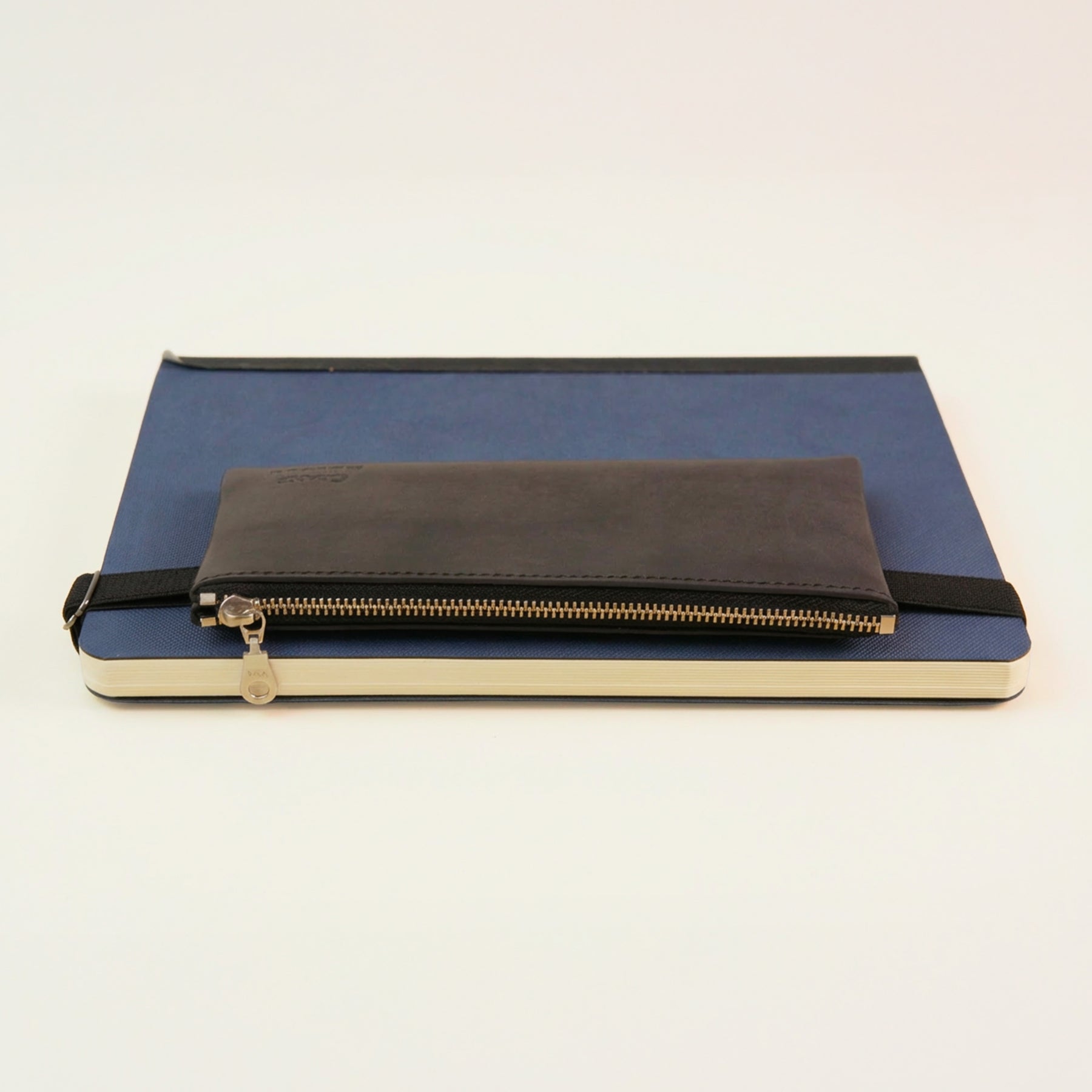 【国産本革】ペンケース "Bind"